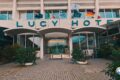 xenodocheio-chalkida-lucy-hotel-polytelis-diamoni-me-panoramiki-thea-ston-evvoiko