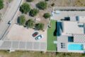 enoikiazomena-domatia-diamerismata-paros-villa-jessy