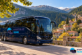 Πούλμαν NTOTSIKAS TOURS σε σκηνικό Μεγάλου Χωριού Ευρυτανίας – διαφημιστική σύνθεση