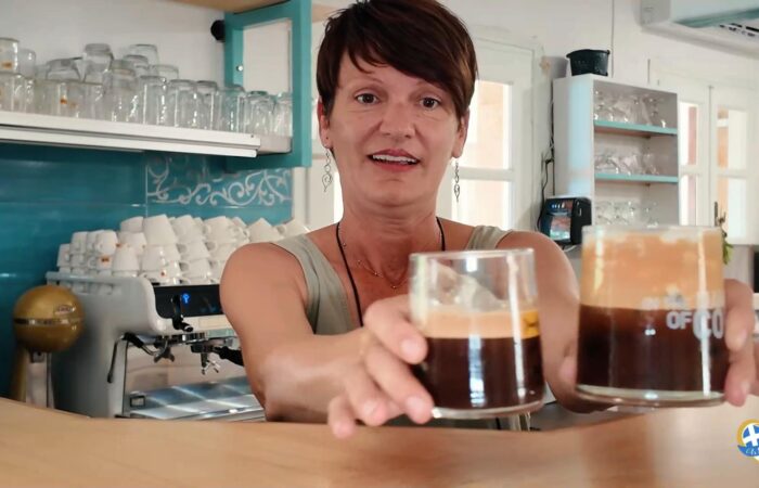 cafe-vagia-i-apolyti-stasi-gia-kafe-stin-patmo