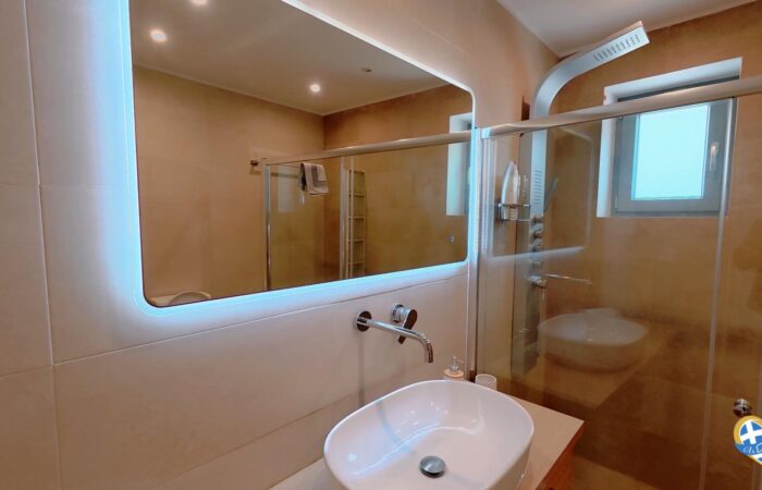 enoikiazomena-domatia-diamerismata-paros-villa-jessy