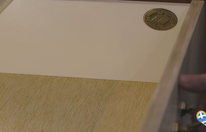 epipla-nafplio-gkinis-diachroniki-poiotita-styl